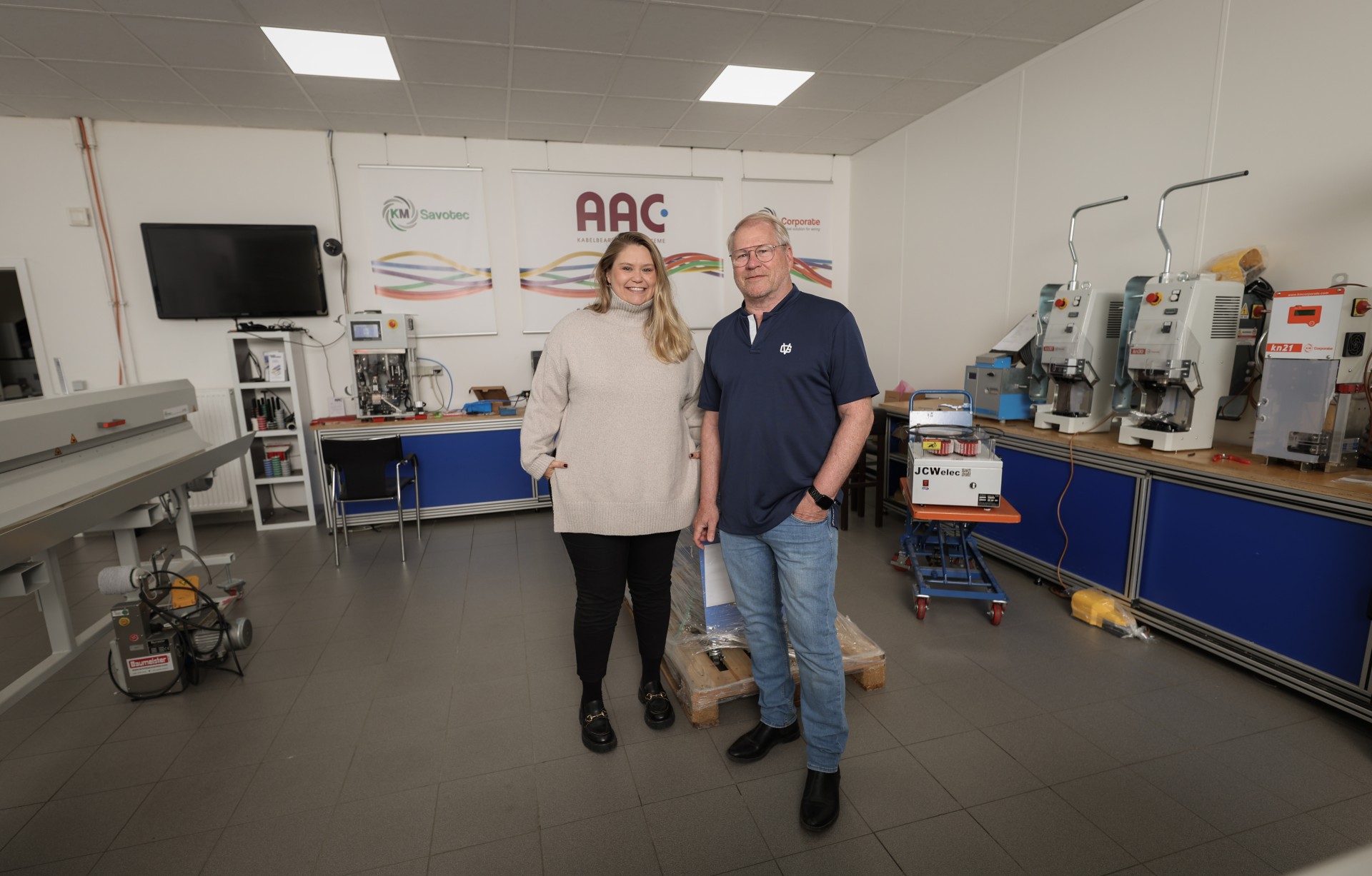 AAC Kabelbearbeitungssysteme: Britta Worbs und ihr Vater, Martin Worbs